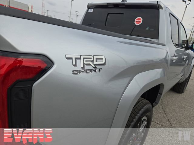 New 2026 Toyota Tacoma TRD Sport w/ TRD Sport Upgrade Package AWD/4WD image 3