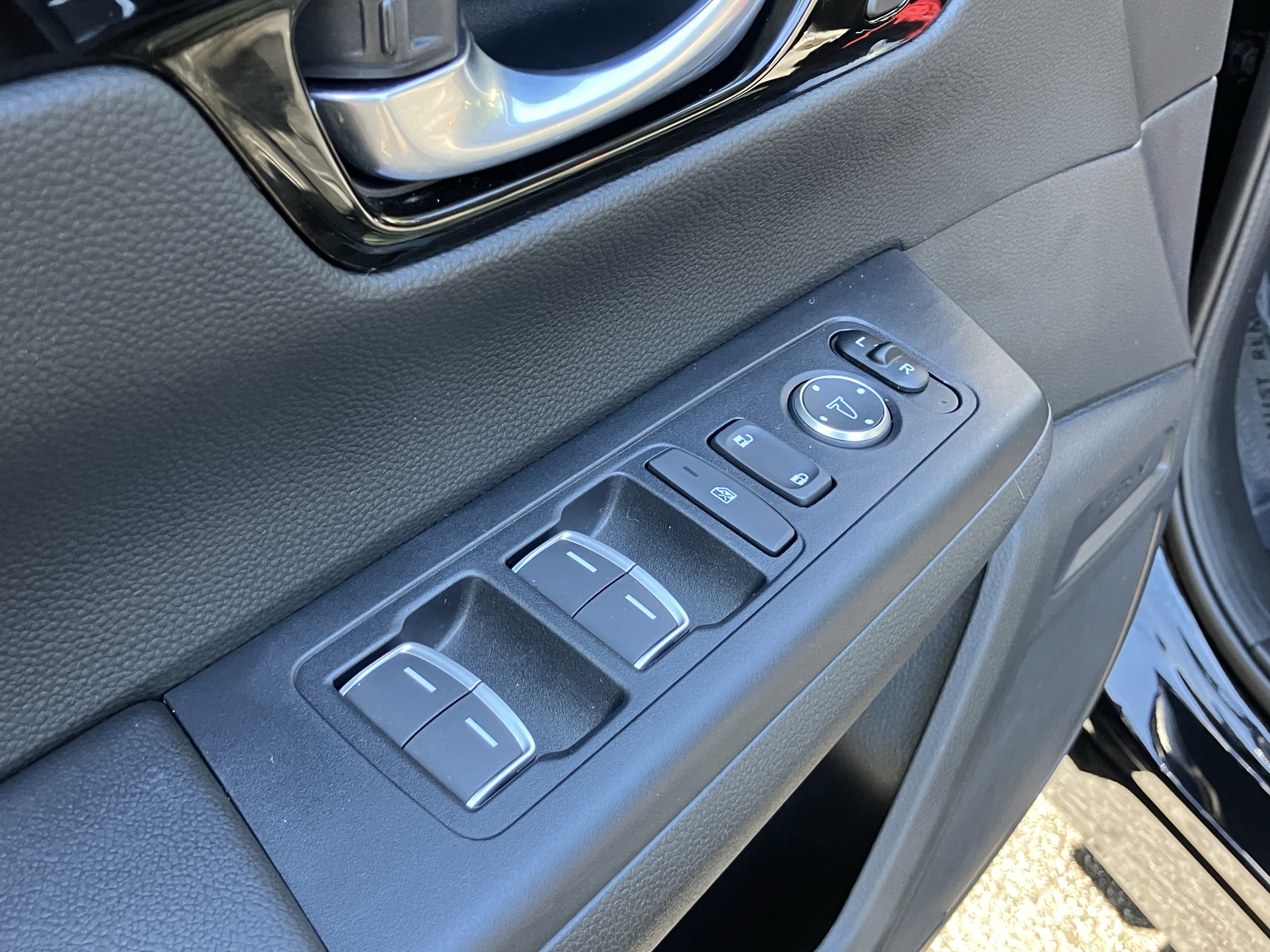Used 2026 Honda CR-V EX-L image 15