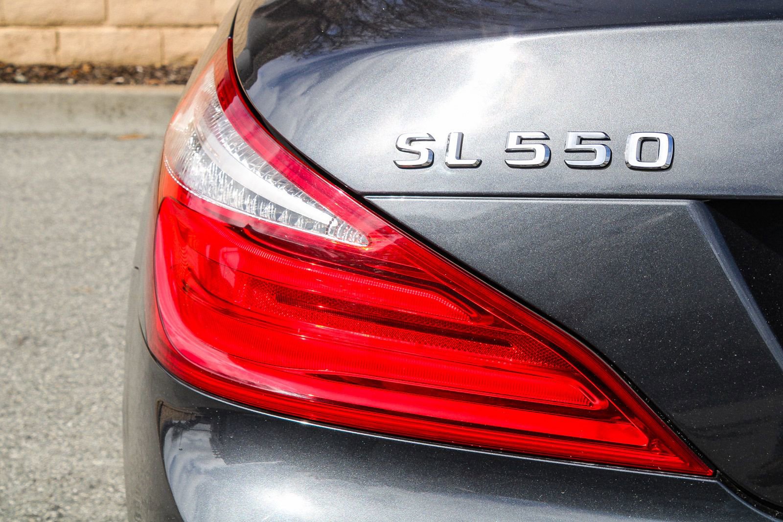 Used 2014 Mercedes-Benz SL 550 image 9