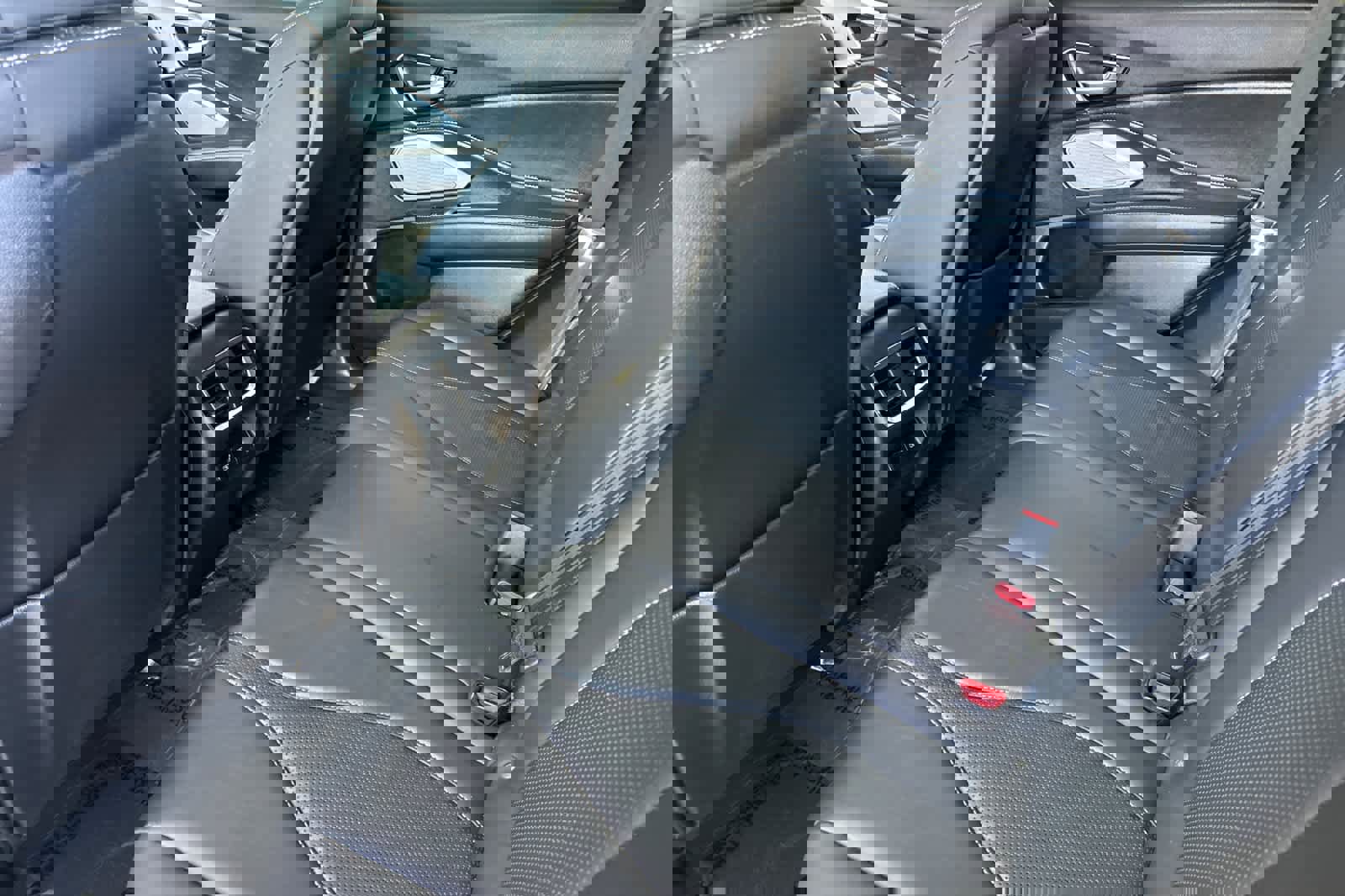 Used 2021 Acura RDX AWD w/ Technology Package image 4