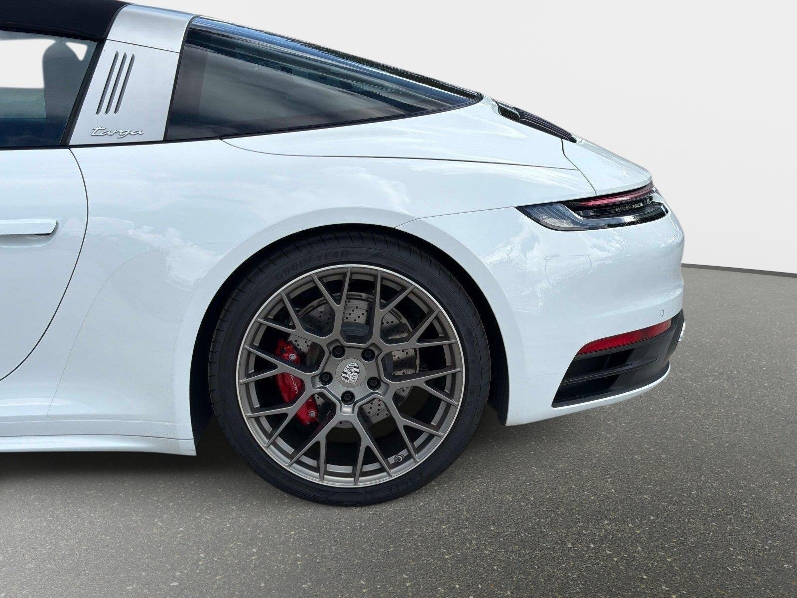 Used 2023 Porsche 911 Targa 4S AWD/4WD image 15