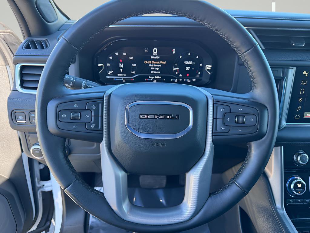 Used 2024 GMC Yukon Denali RWD image 24