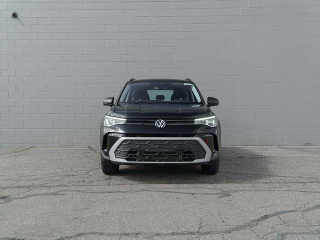 Used 2025 Volkswagen Taos S image 10