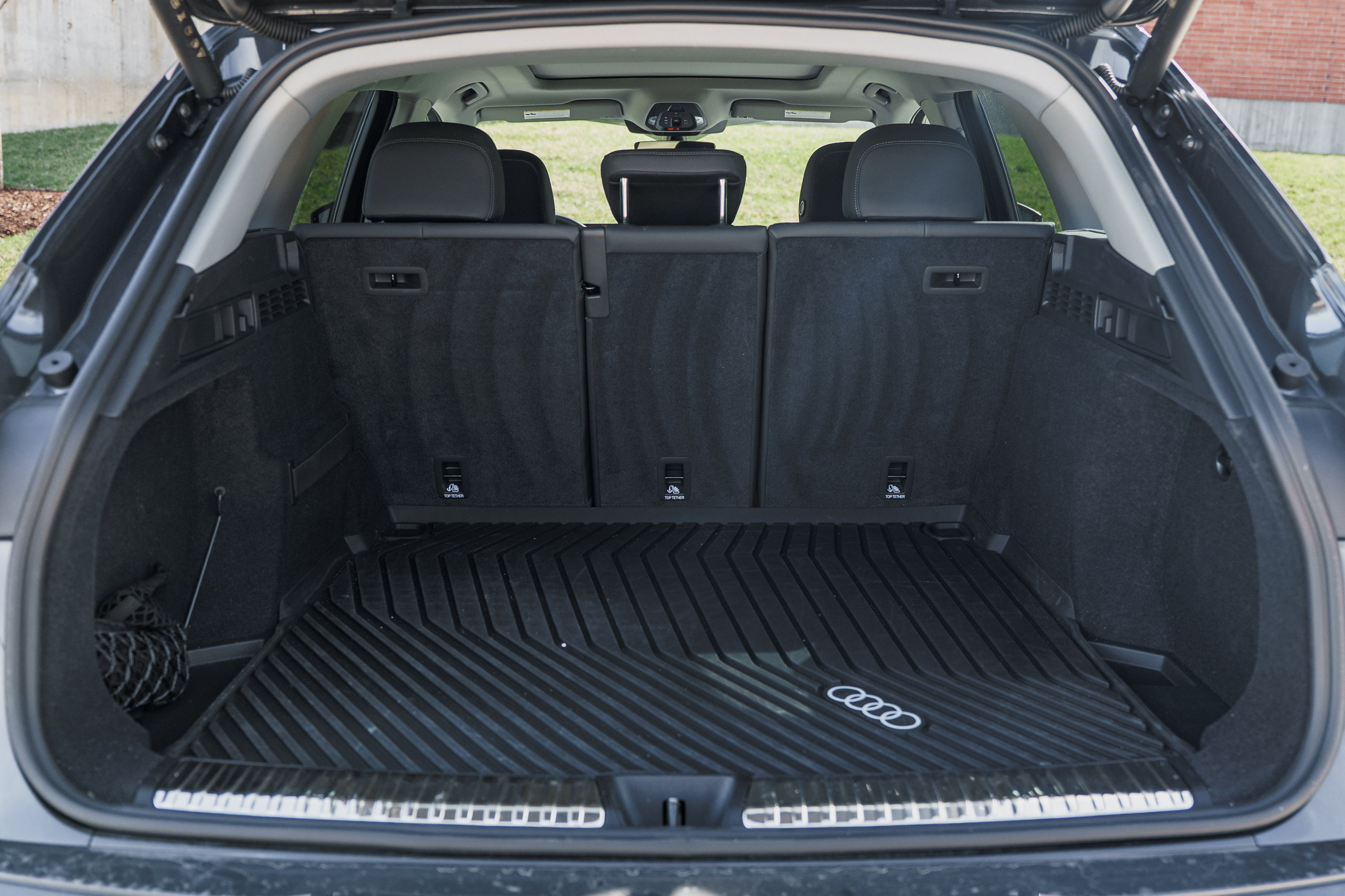 Certified 2025 Audi Q5 Premium w/ Convenience Package image 28