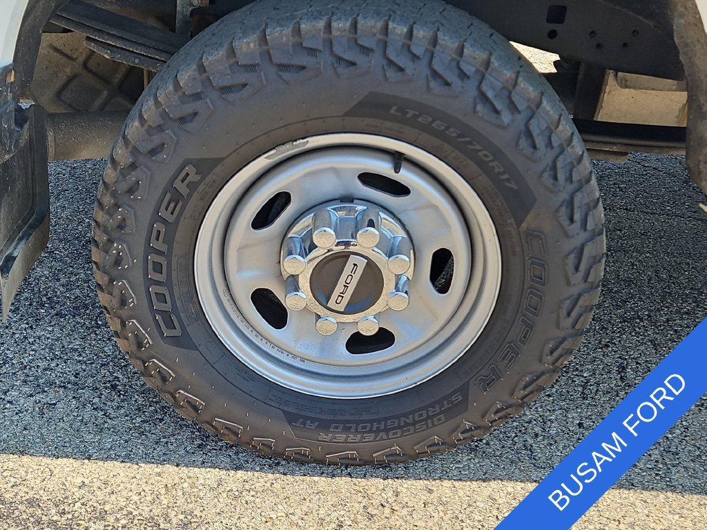 Used 2022 Ford F250 XL w/ Power Equipment Group AWD/4WD image 5