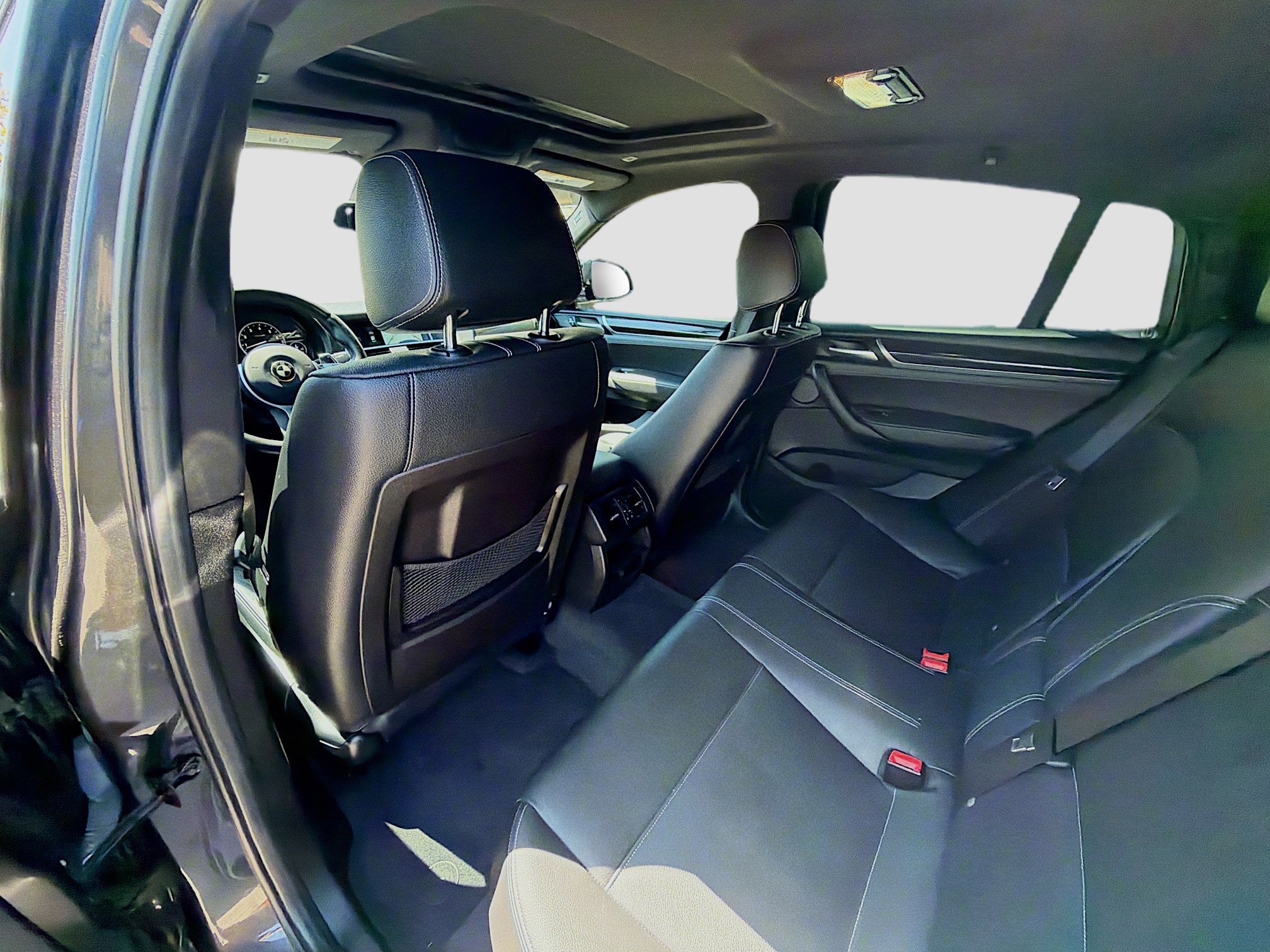 Used 2018 BMW X4 M40i image 24