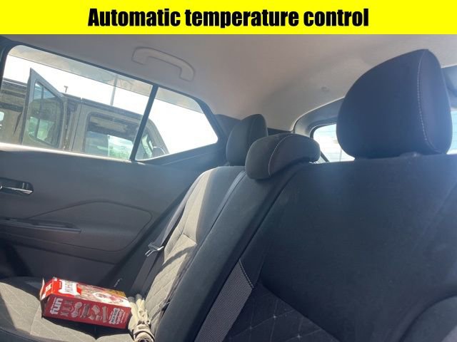 Used 2020 Nissan Kicks SV image 7