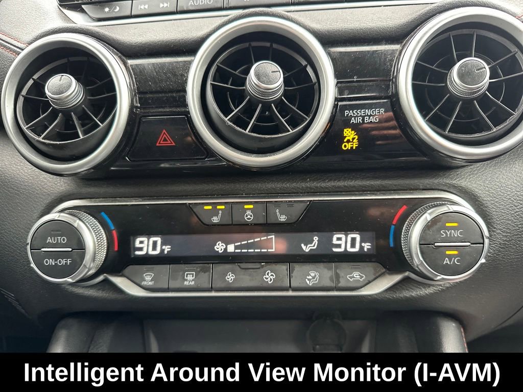 Used 2025 Nissan Sentra SR w/ SR Premium Package image 18