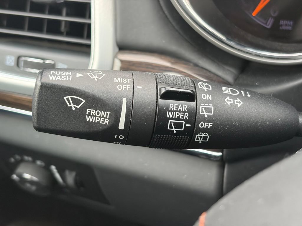 Used 2021 Jeep Grand Cherokee Summit AWD/4WD image 28