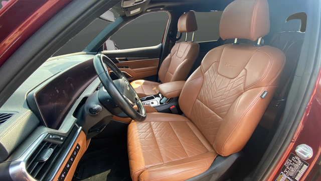 Used 2023 Kia Telluride SX X-Line AWD/4WD image 9