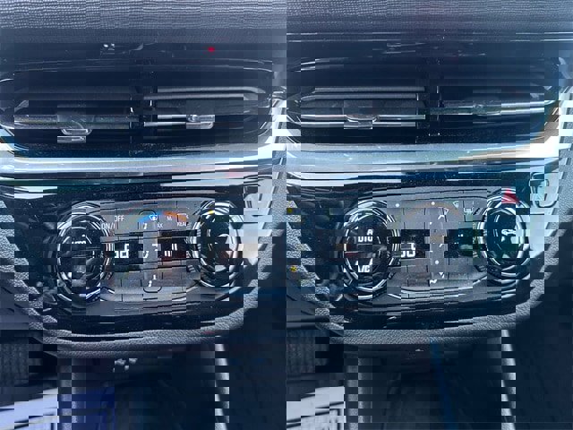 Used 2024 Buick Envista Sport Touring image 19