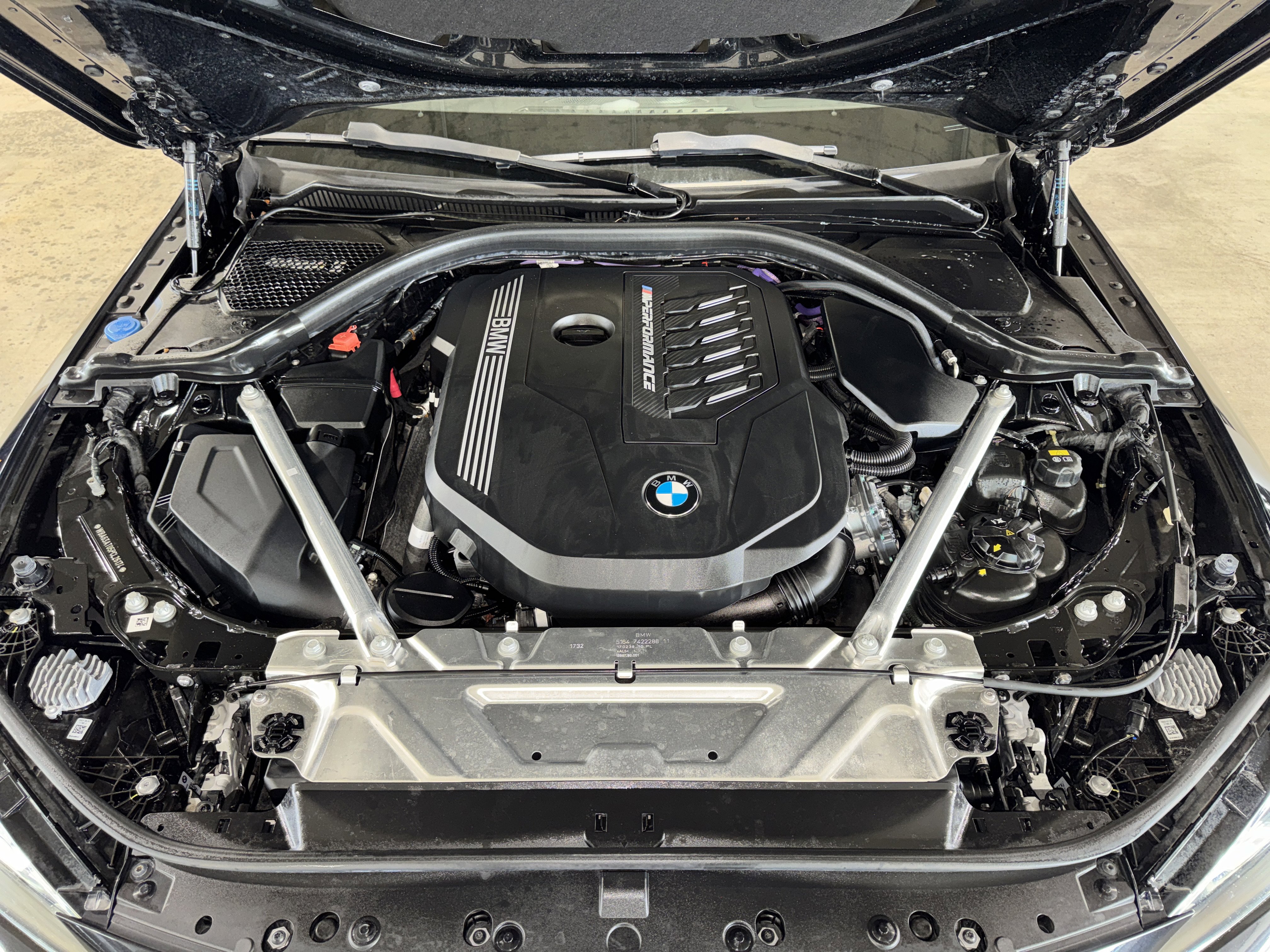 Used 2023 BMW 440i xDrive Convertible w/ M Carbon Exterior Package AWD/4WD image 30