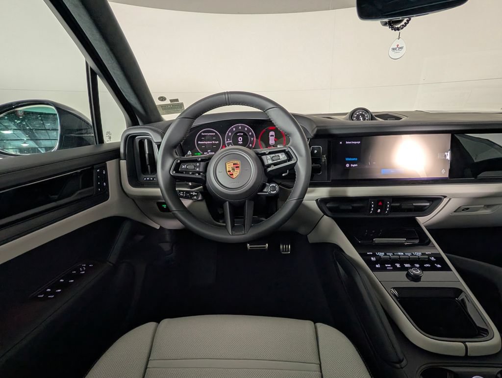 New 2026 Porsche Cayenne GTS AWD/4WD image 21