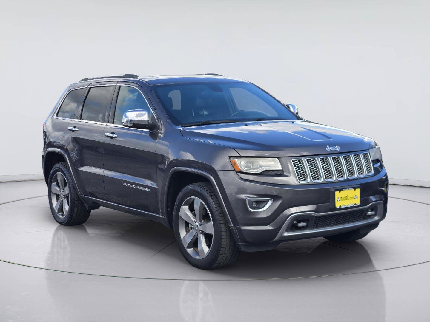 Used 2014 Jeep Grand Cherokee Overland w/ Trailer Tow Group IV RWD image 3