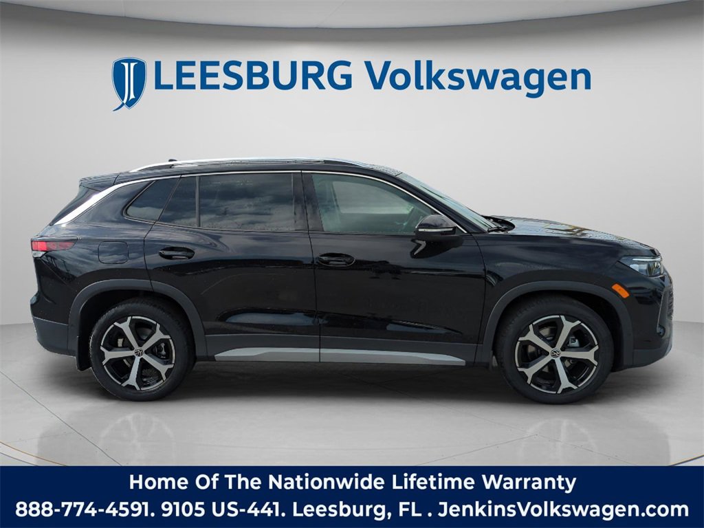 New 2026 Volkswagen Tiguan SE image 3