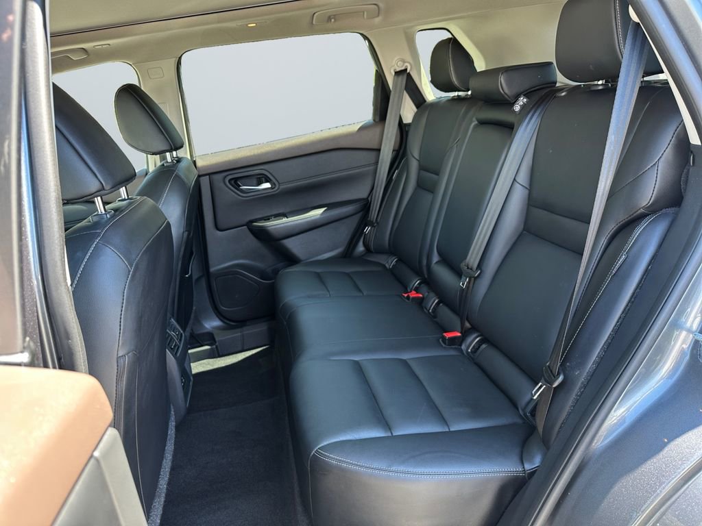 Used 2023 Nissan Rogue SL image 13