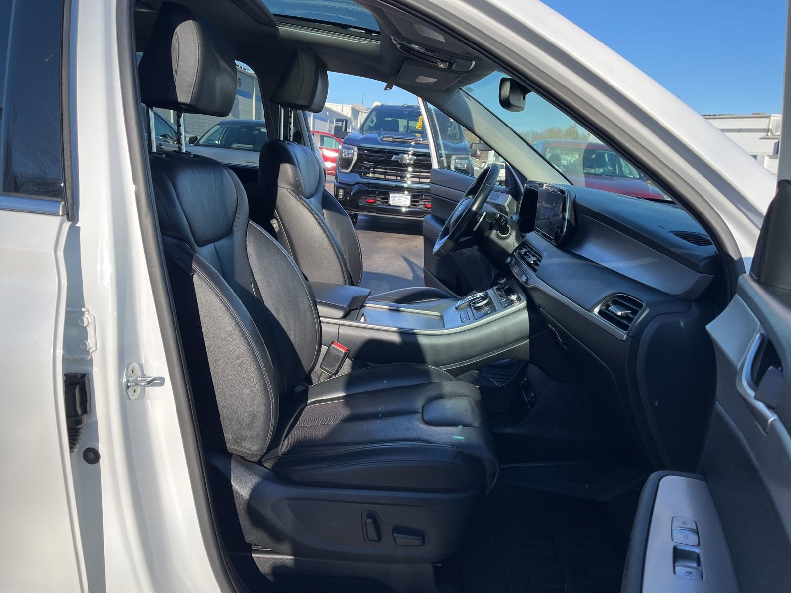 Used 2022 Hyundai Palisade SEL w/ 8P Bench Seat Package image 16