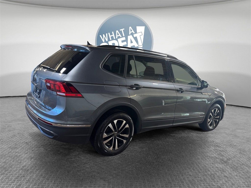 Used 2023 Volkswagen Tiguan S image 3