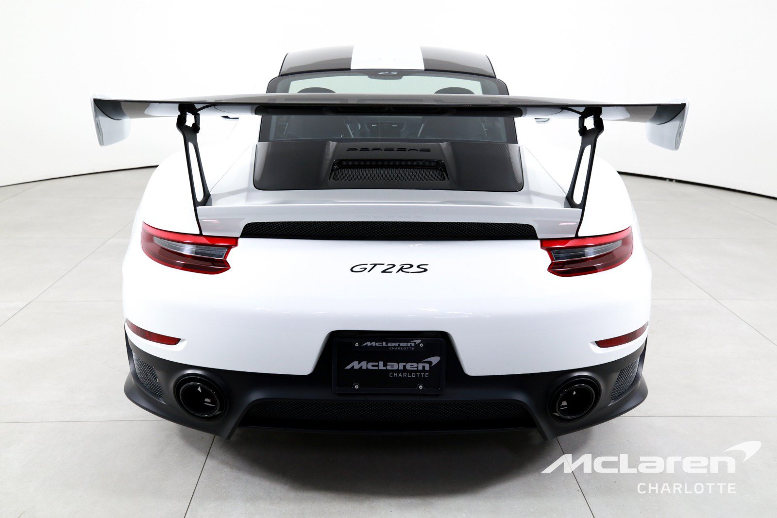 Used 2018 Porsche 911 GT2 RS w/ Weissach Package RWD image 7