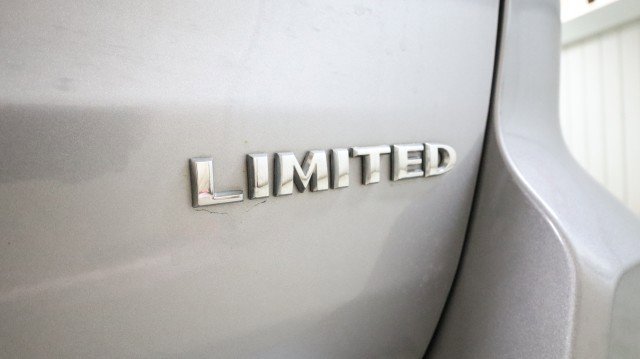 Used 2020 Jeep Grand Cherokee Limited AWD/4WD image 24