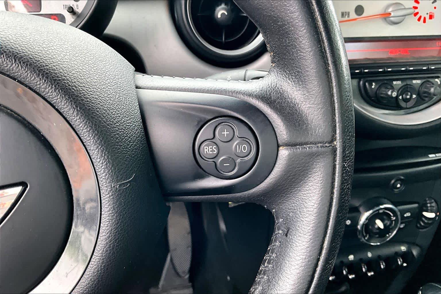 Used 2011 MINI Cooper Convertible FWD image 23