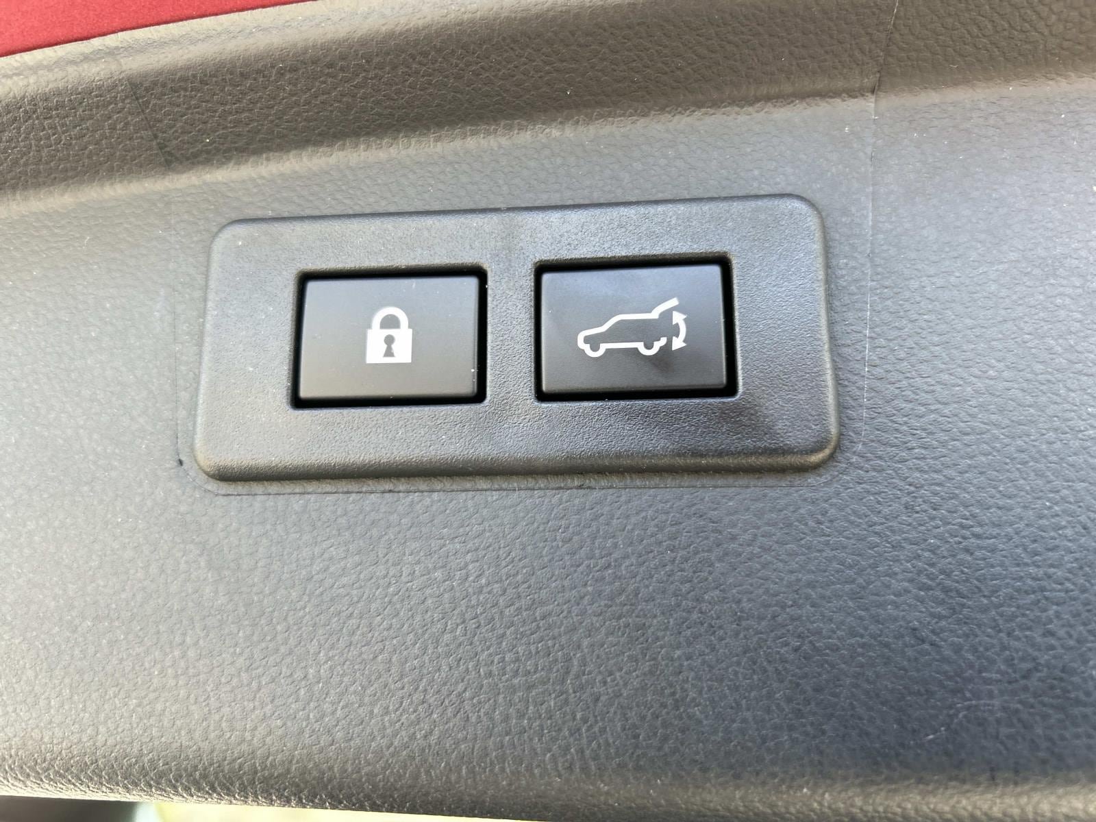 Used 2024 Subaru Outback Touring XT AWD/4WD image 16