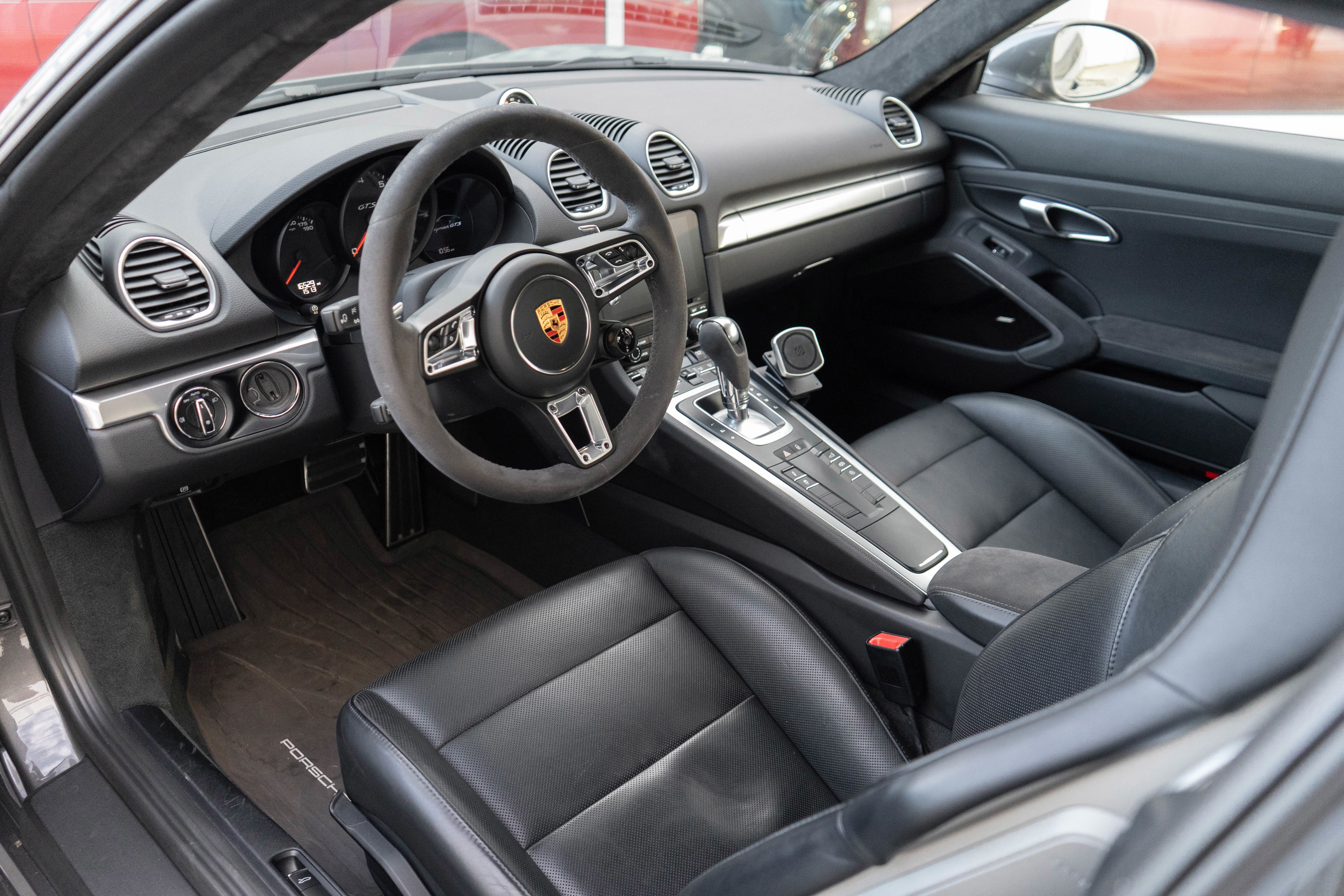 Used 2018 Porsche 718 Cayman GTS image 8