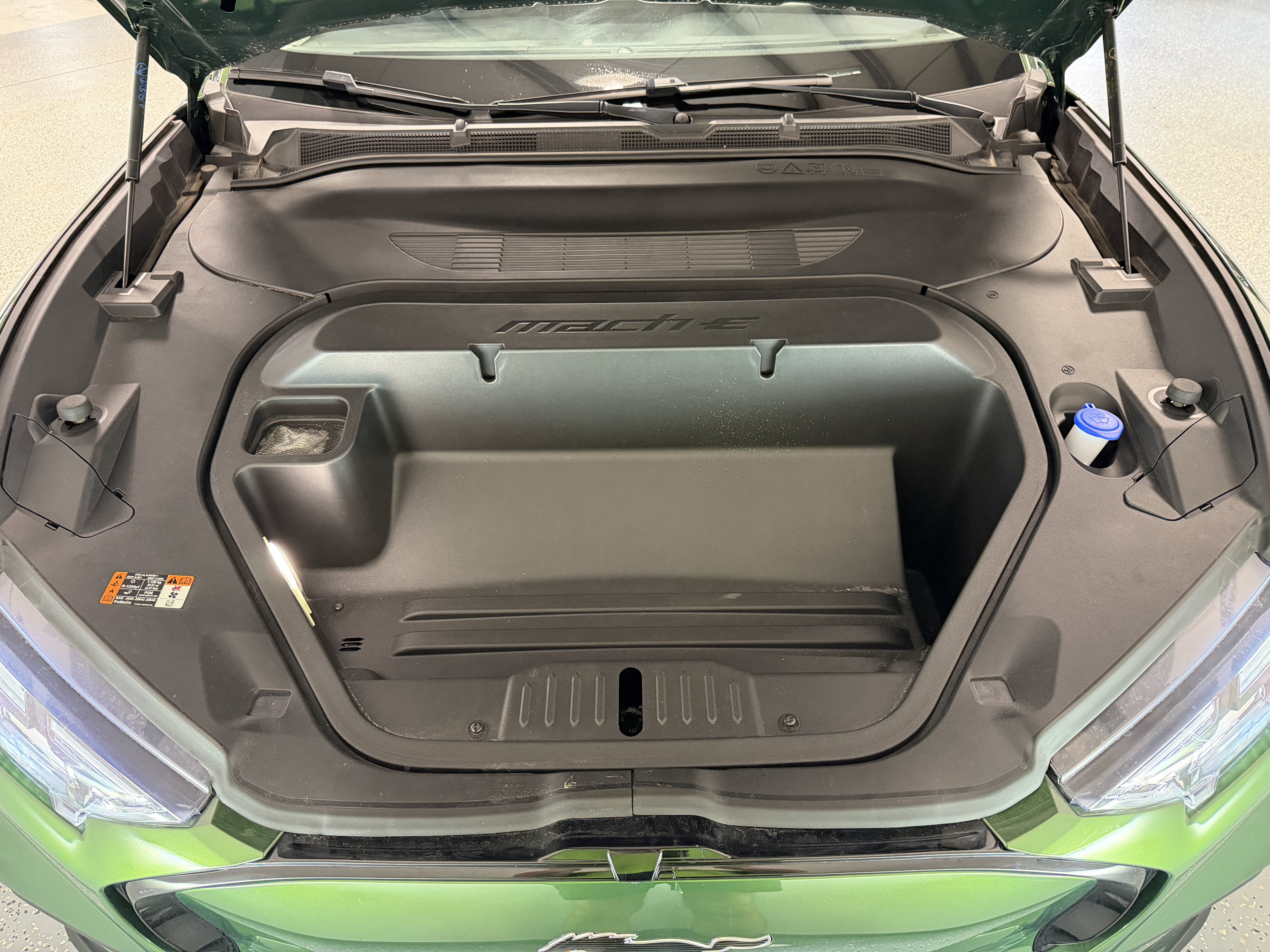 Used 2025 Ford Mustang Mach-E Premium AWD/4WD image 27