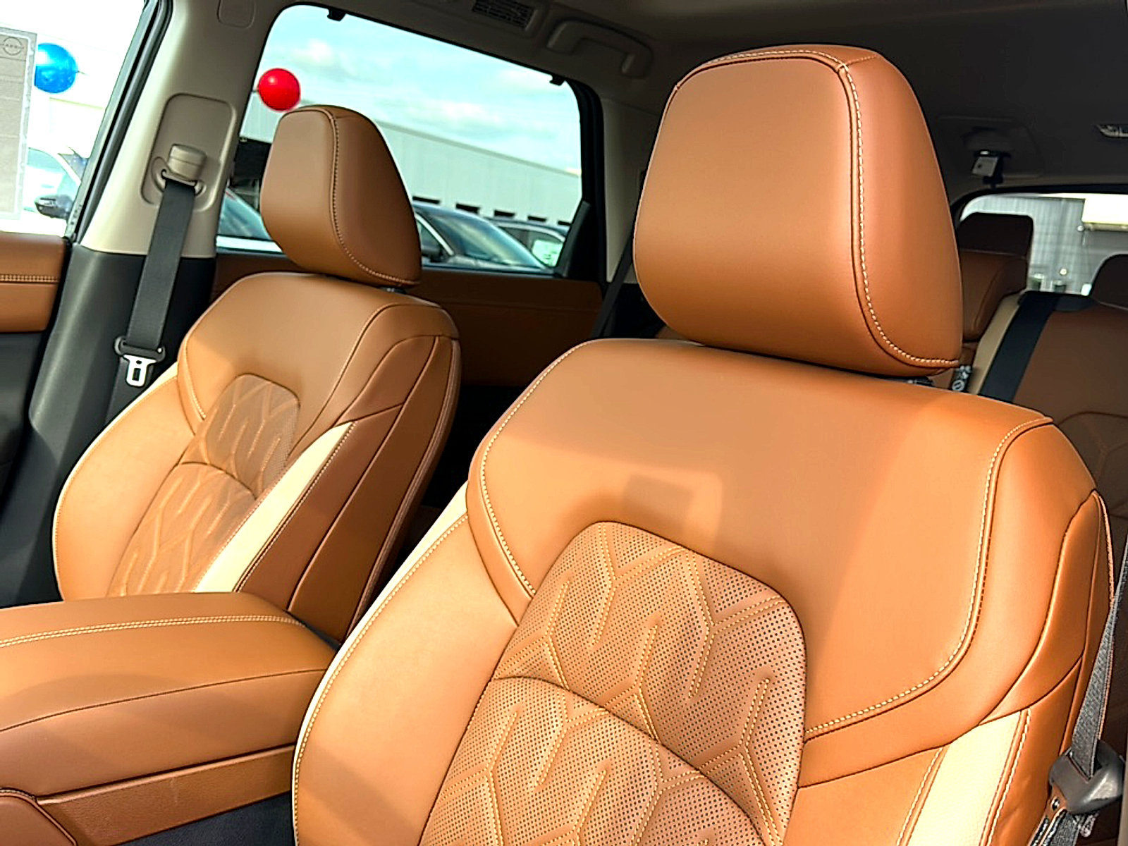 New 2026 Nissan Pathfinder Platinum w/ Cargo Package FWD image 11