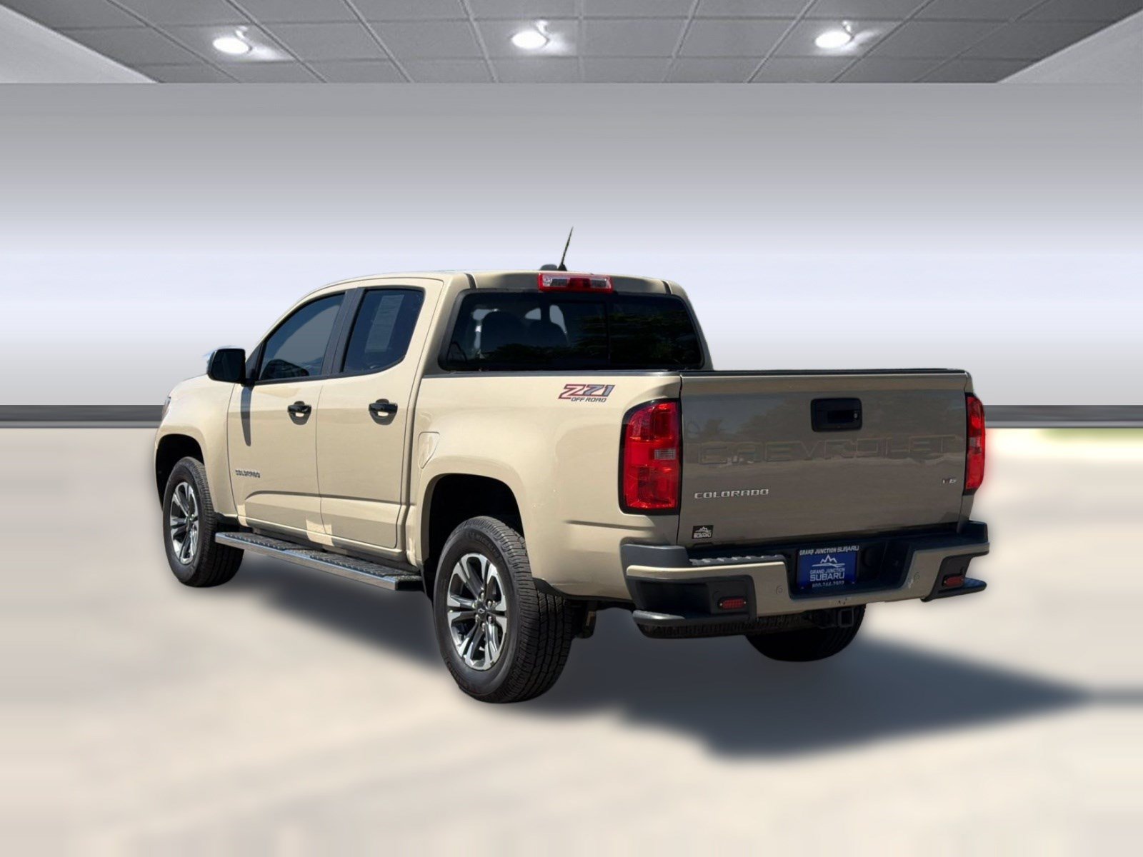 Used 2022 Chevrolet Colorado Z71 AWD/4WD image 3