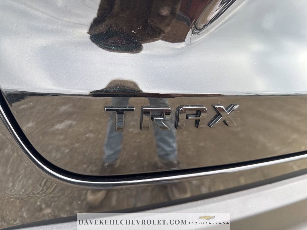 Used 2025 Chevrolet Trax RS w/ Driver Confidence Package image 40