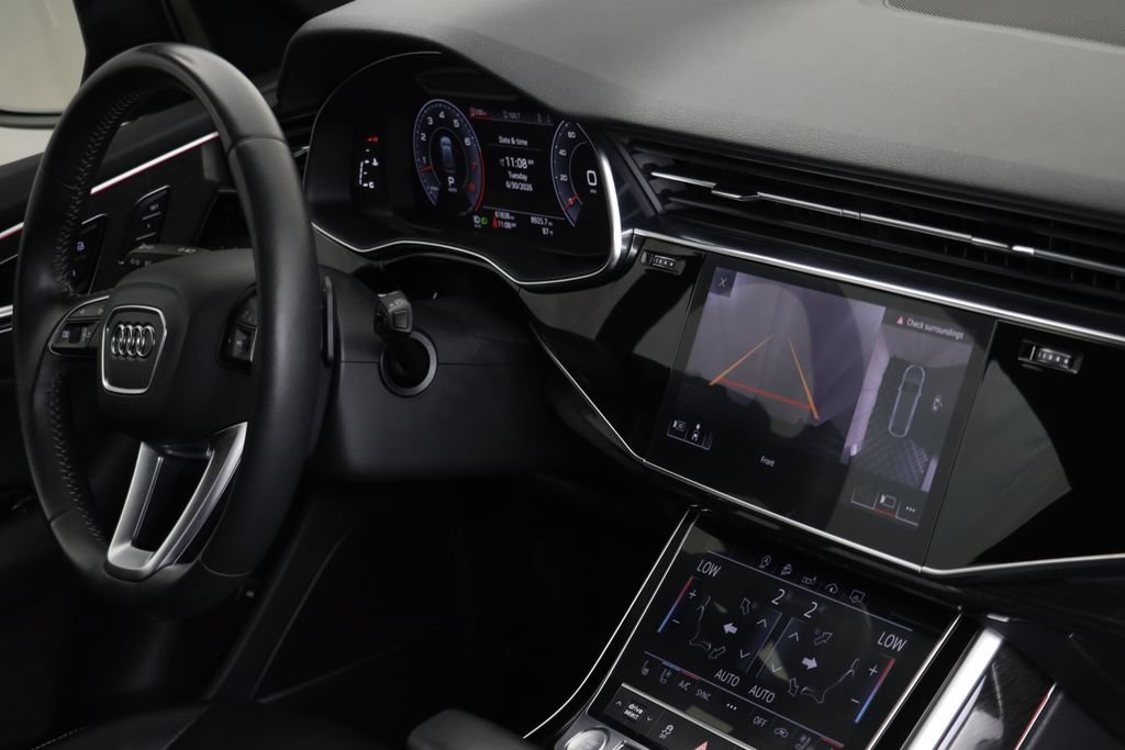 Used 2019 Audi Q8 Premium Plus w/ Premium Plus AWD/4WD image 21