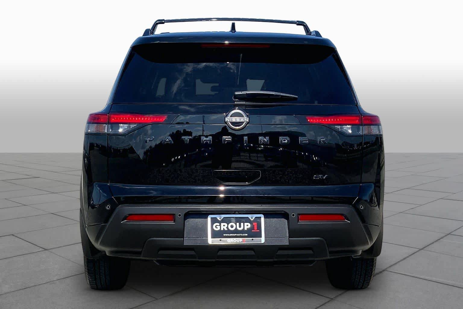 Used 2022 Nissan Pathfinder SV FWD image 5