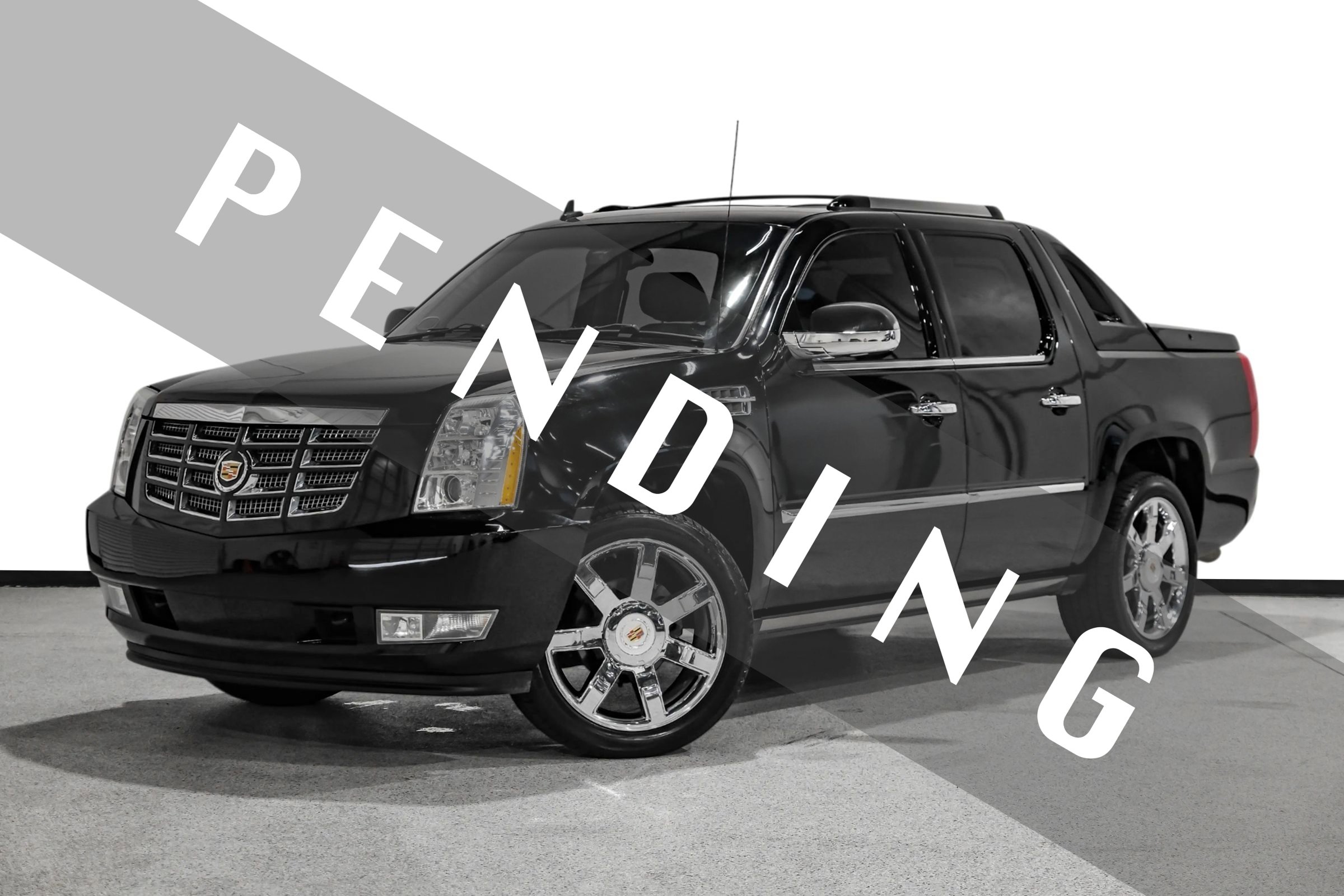Used 2013 Cadillac Escalade EXT Premium AWD/4WD image 1