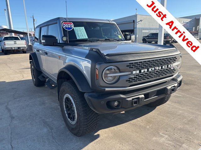 Used 2023 Ford Bronco Badlands image 3