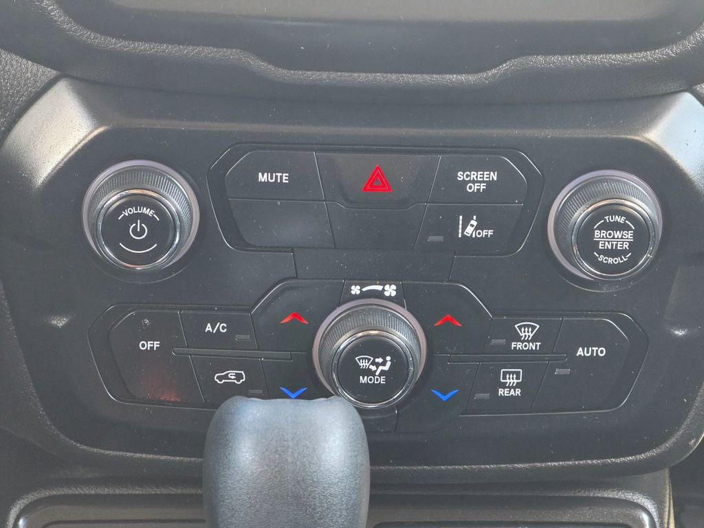 Used 2022 Jeep Renegade Sport w/ Sport Appearance Group image 14