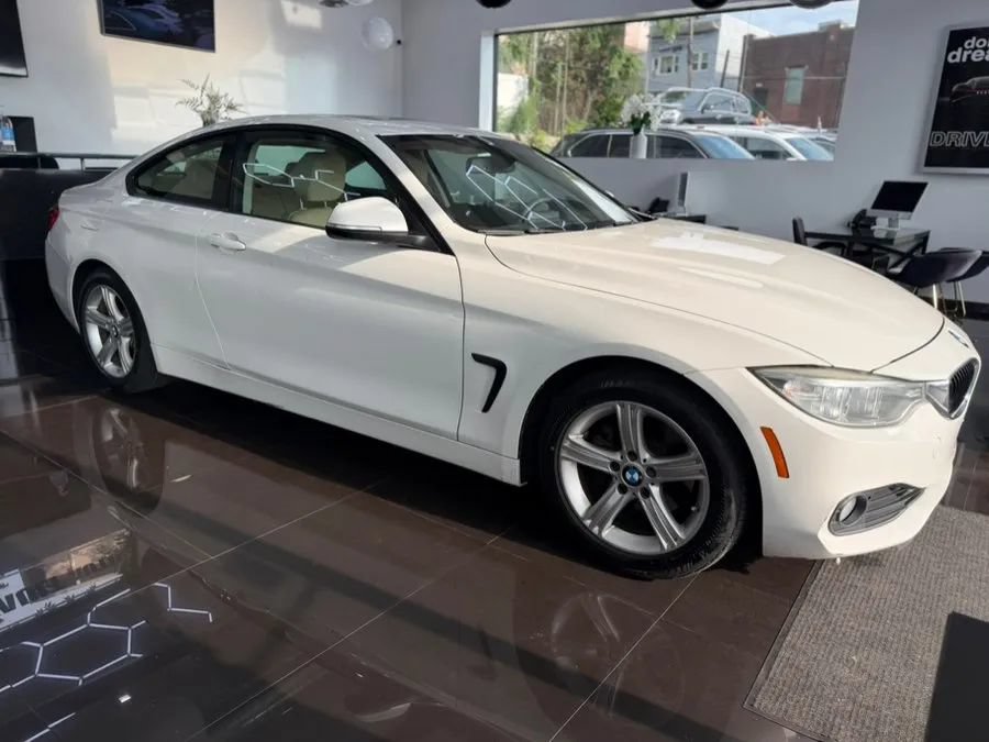 Used 2014 BMW 428i xDrive Coupe AWD/4WD image 3