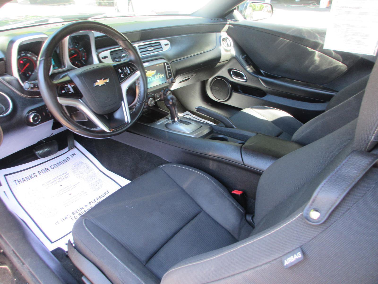 Used 2015 Chevrolet Camaro LT RWD image 15