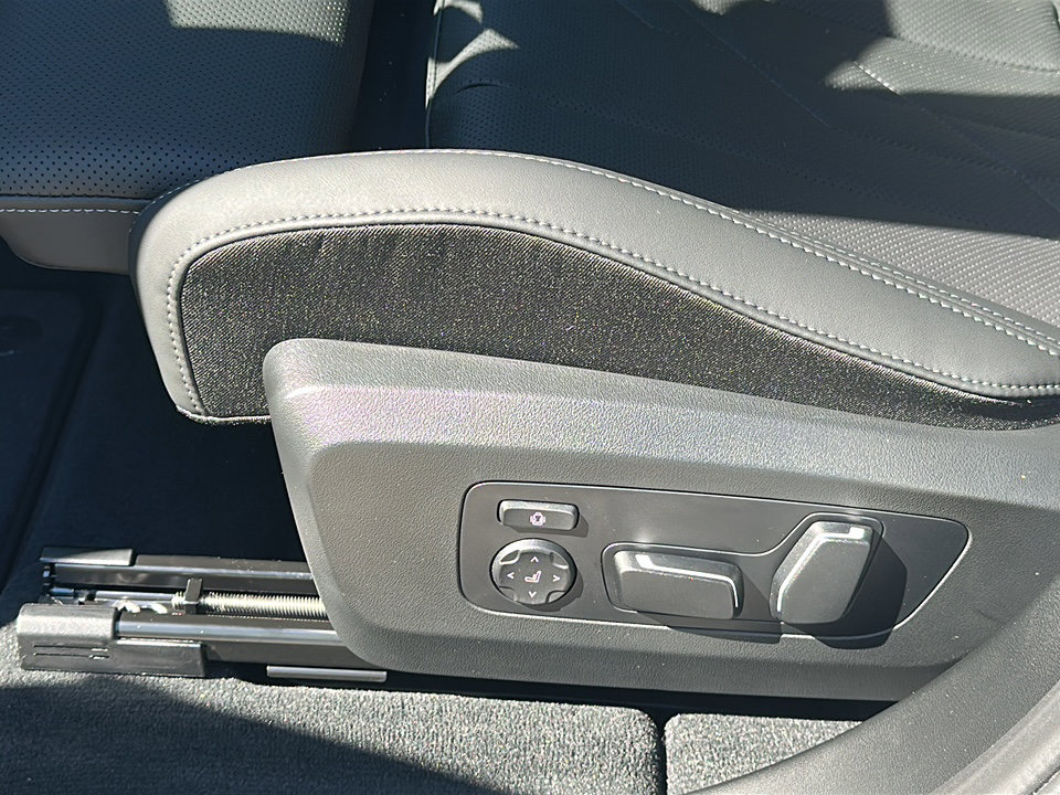 New 2026 BMW X3 xDrive30 w/ Premium Package image 12