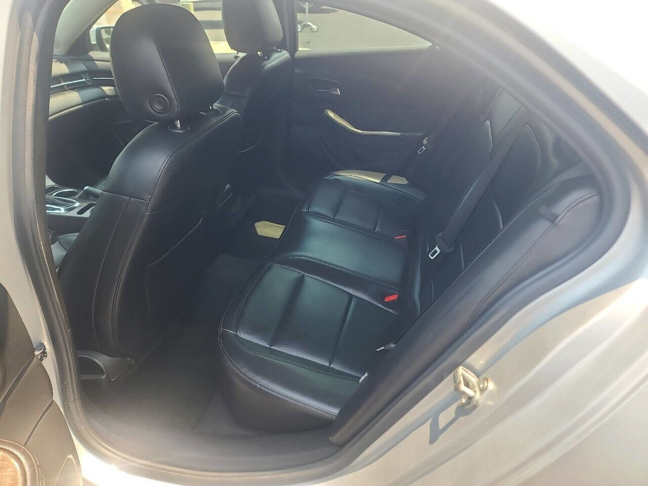 Used 2016 Chevrolet Malibu LTZ image 22
