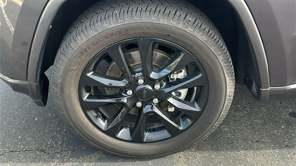 Used 2021 Jeep Grand Cherokee Laredo X image 9