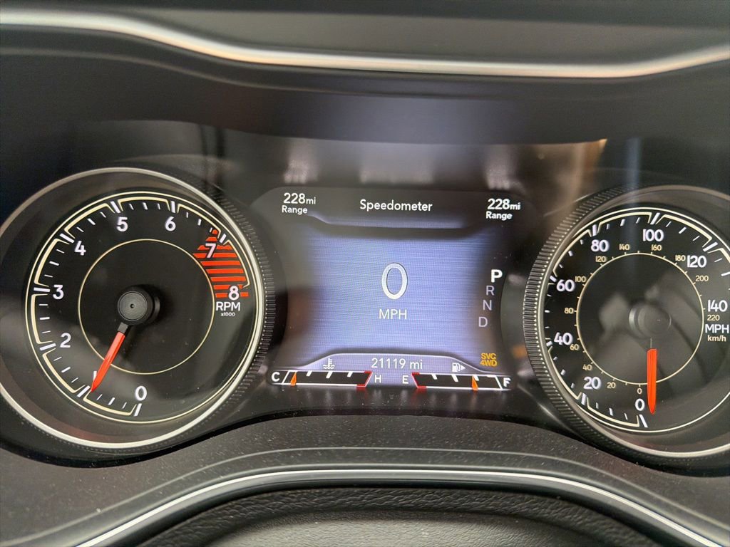 Used 2020 Jeep Cherokee Limited image 6