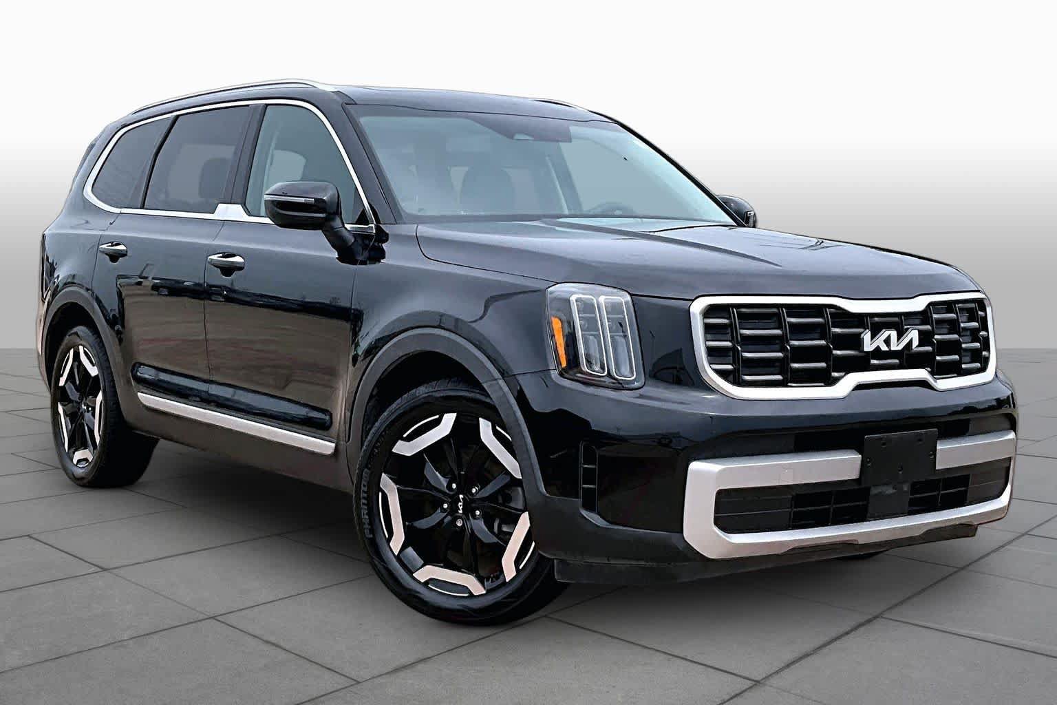 Used 2023 Kia Telluride S w/ S Sunroof Package AWD/4WD image 3