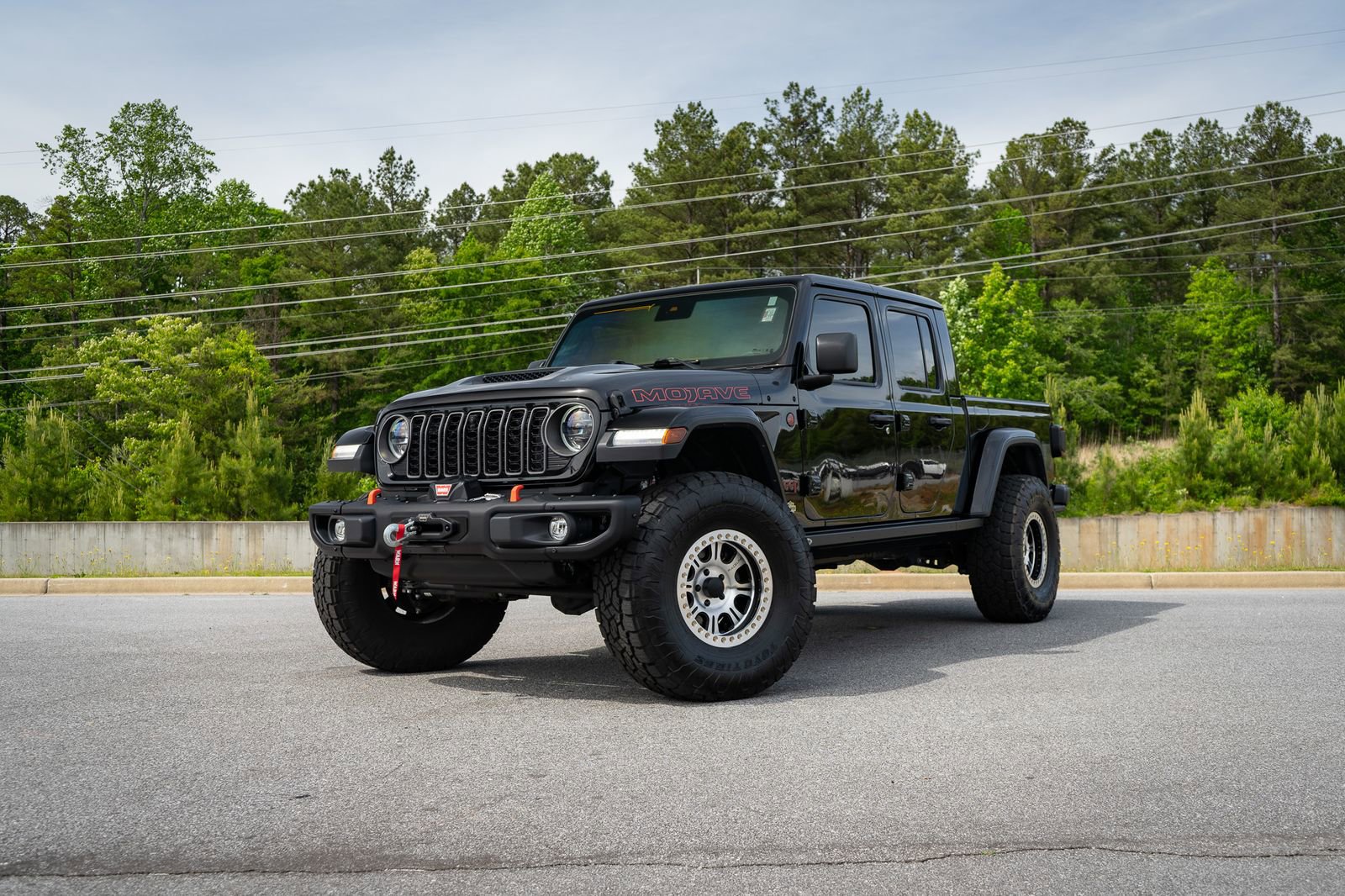Used 2024 Jeep Gladiator Mojave AWD/4WD video 1
