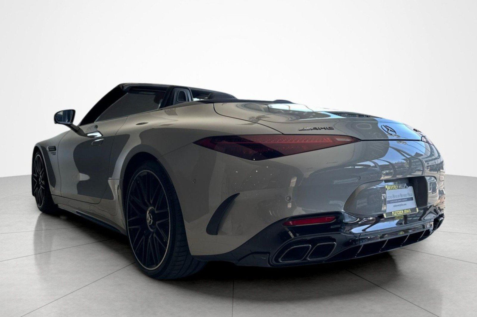 New 2025 Mercedes-Benz SL 63 AMG 4MATIC image 3