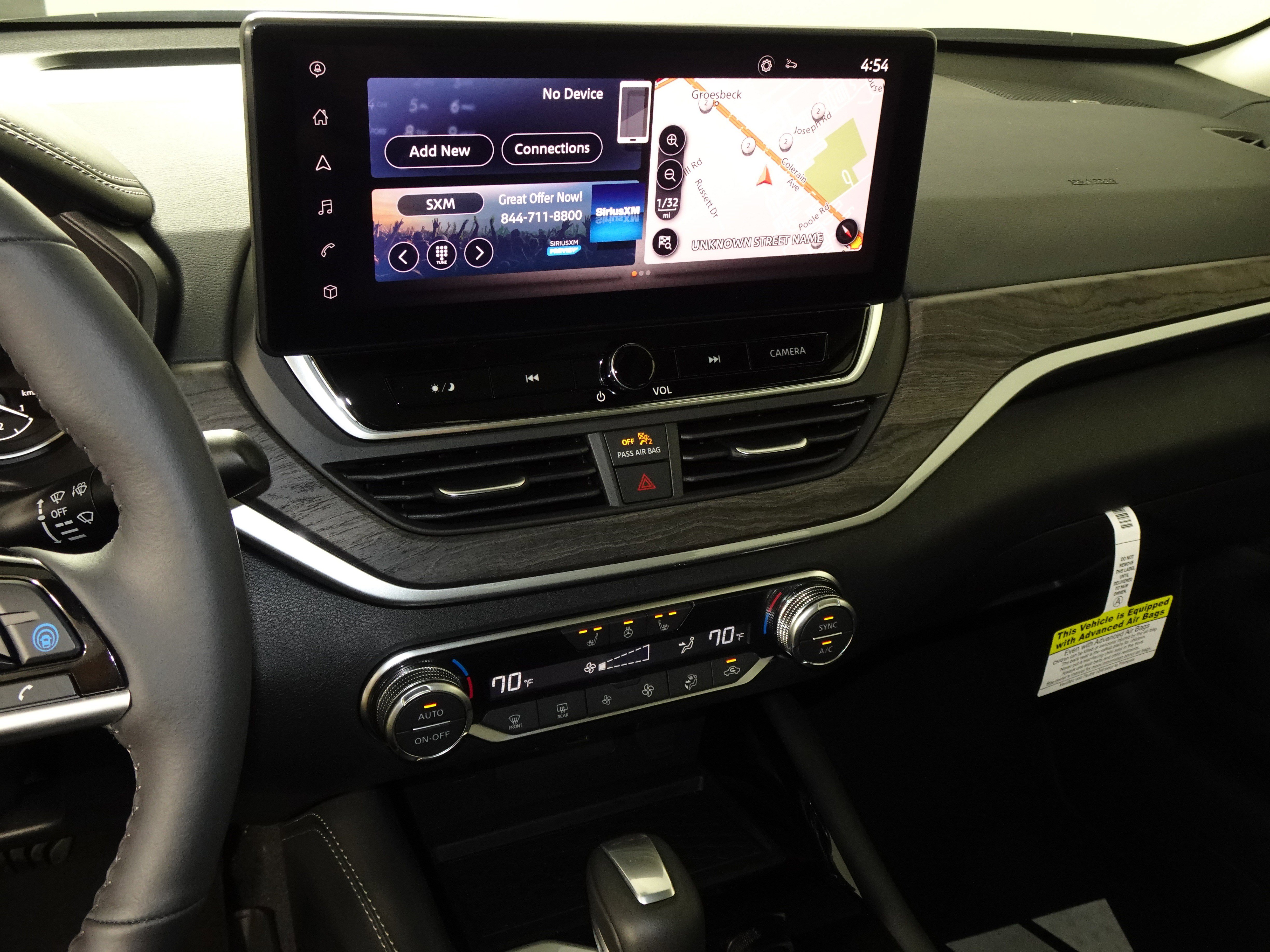 Used 2025 Nissan Altima 2.5 SL image 12