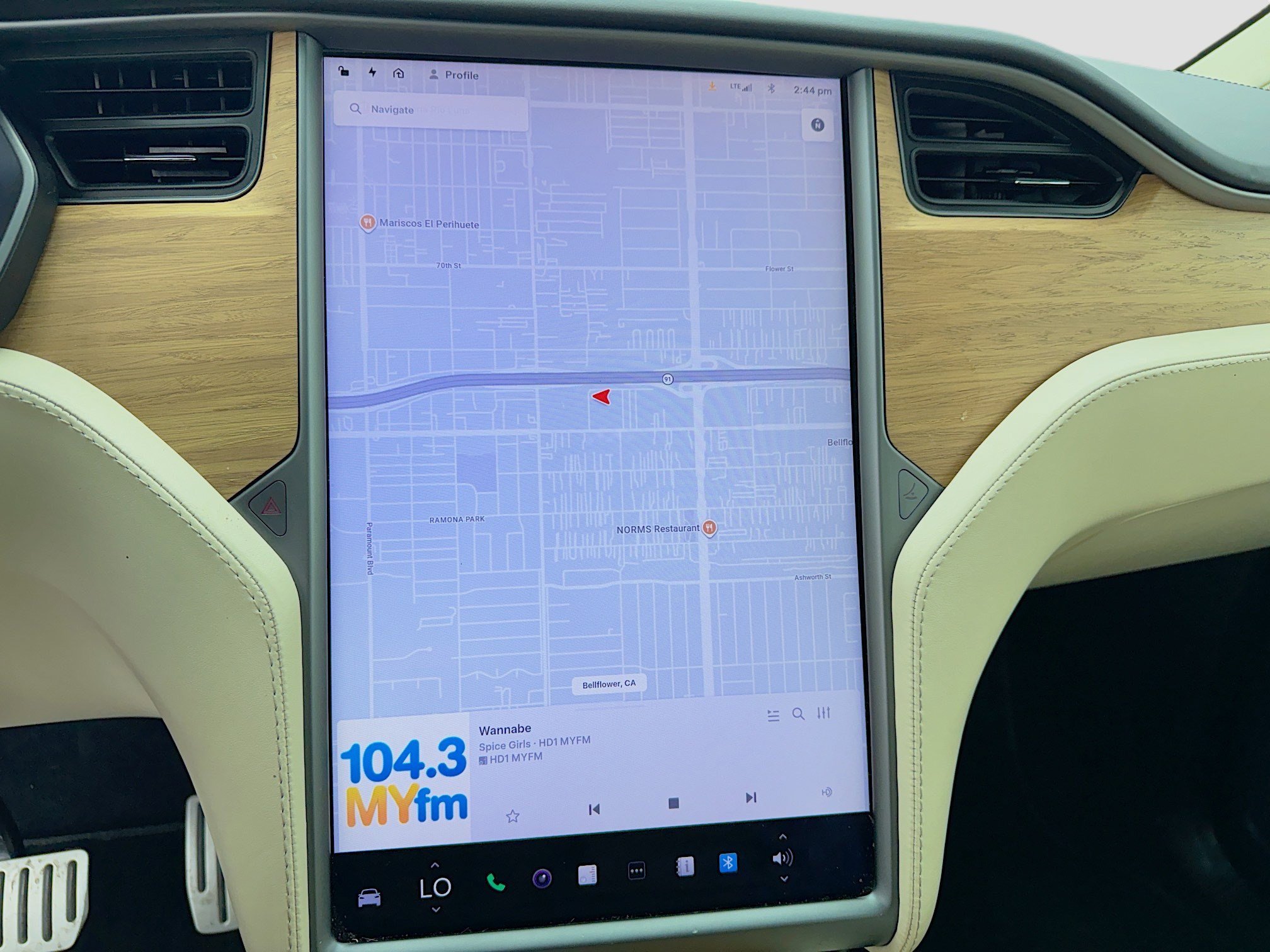 Used 2019 Tesla Model X Performance image 9