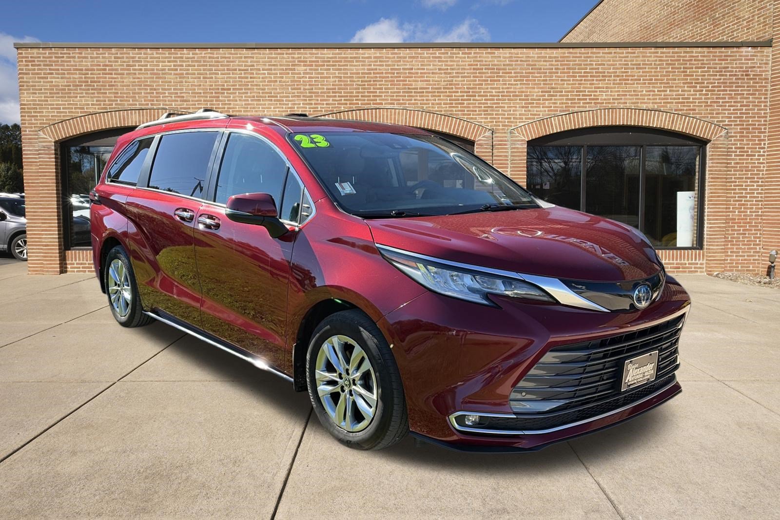 Used 2023 Toyota Sienna Limited