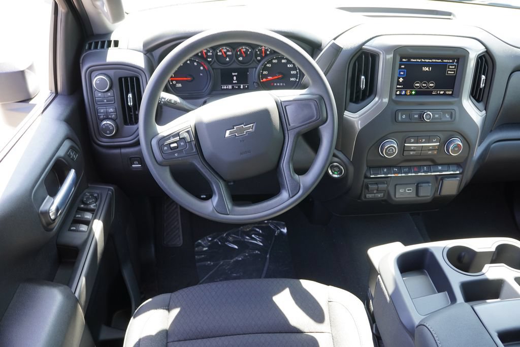 New 2026 Chevrolet Silverado 2500 Custom w/ Custom Value Package AWD/4WD image 13
