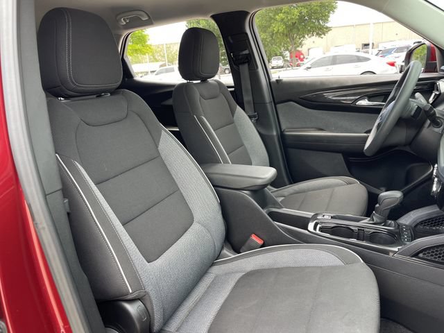 Used 2025 Chevrolet TrailBlazer LT AWD/4WD image 27